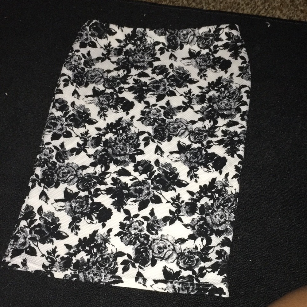 Pencil skirt